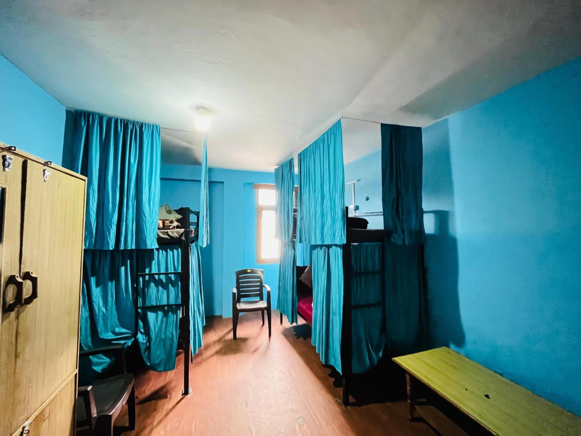 Non Stop Cafe Hostel & Stay Manāli Eksteriør billede